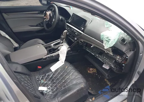 2018 Honda Accord Lx z USA, uszkodzony, nr VIN 1HGCV1F1XJA228654